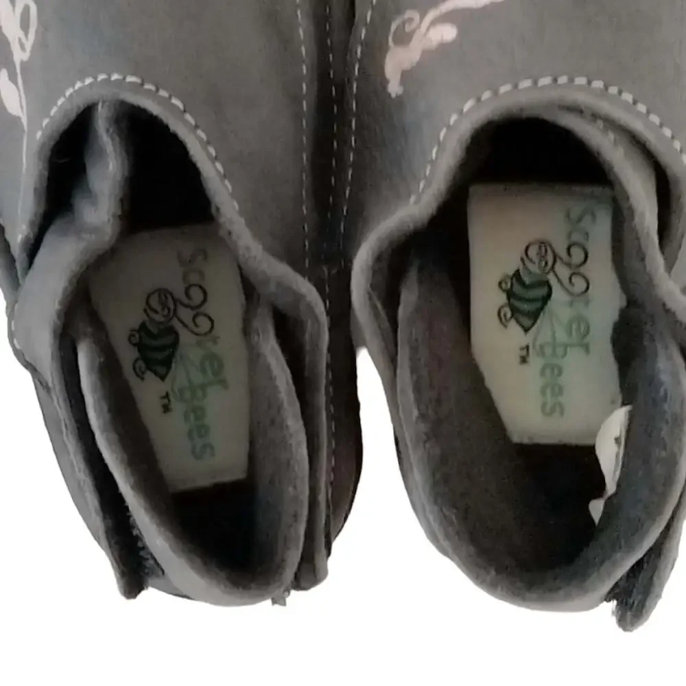 Baby Girl Scooter Bees Leather Walking Moccasins